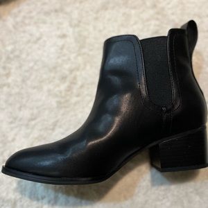 NEW Ande Away Lara Boots